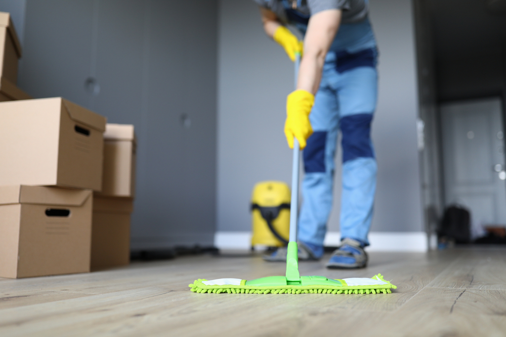 move-out cleaning in Chicago